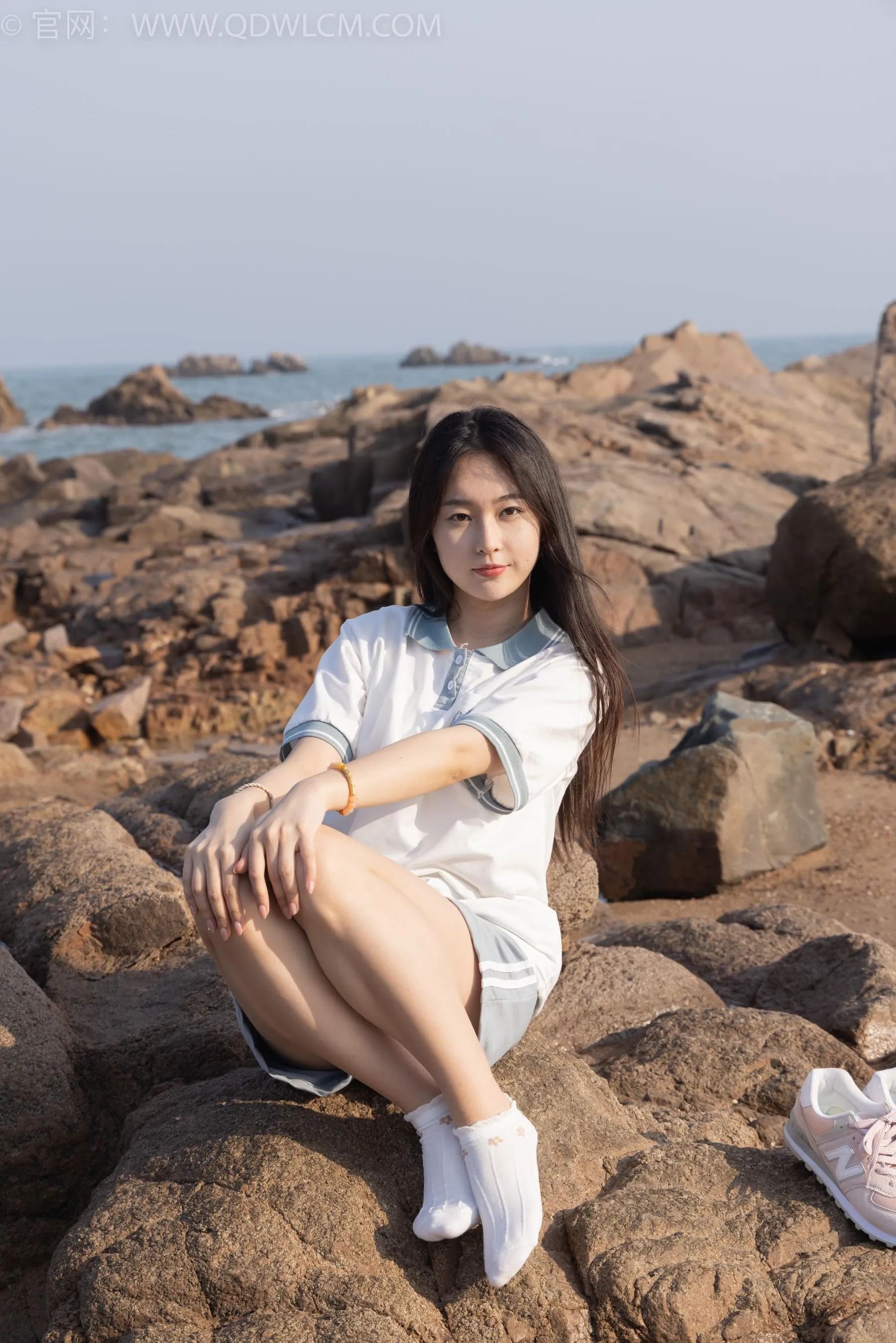 物恋传媒 NO.1567 美兔-海边的风 [151P]插图2